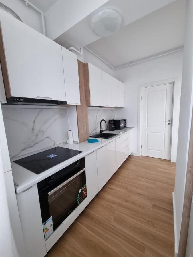 Ferienwohnung Blue Apartament Mamaia Nord Năvodari Exterior foto